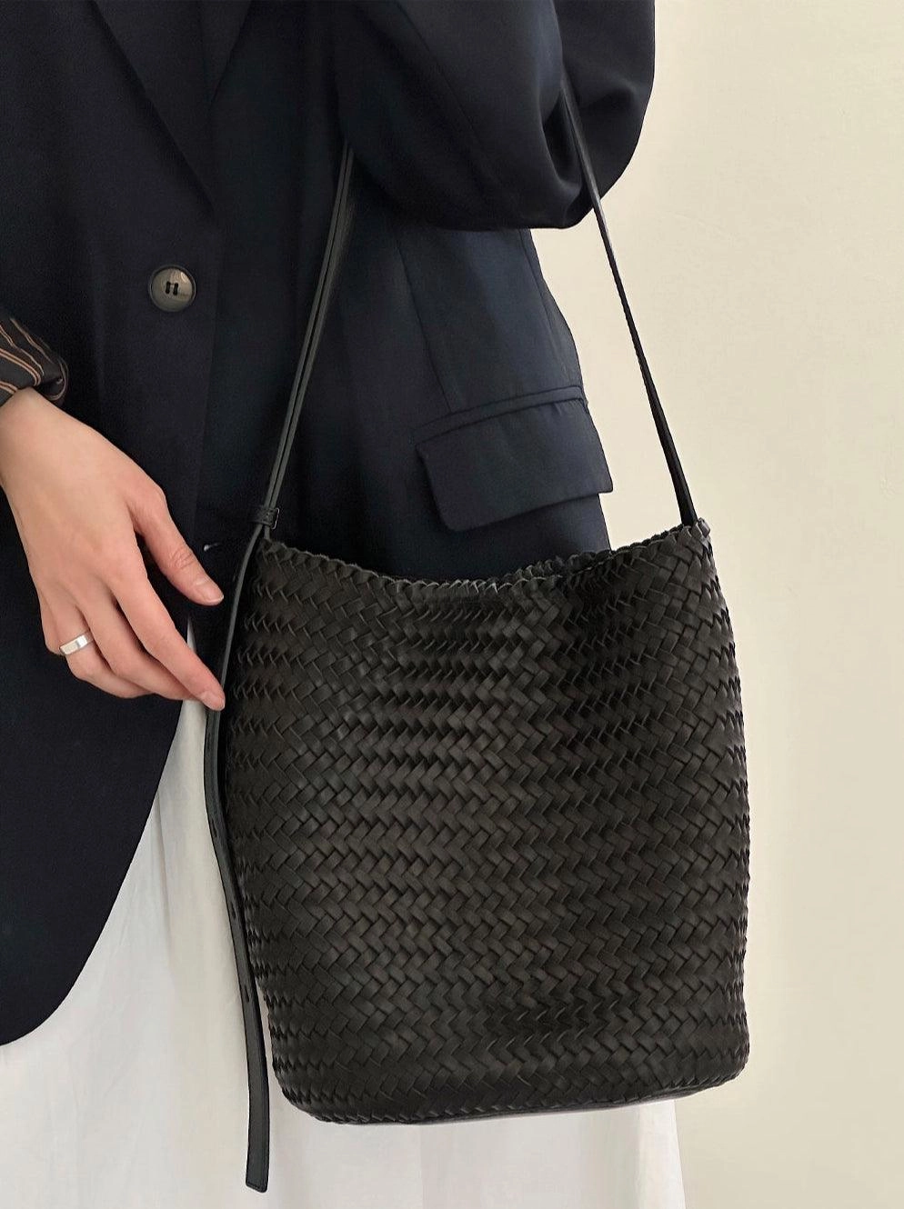 Handwoven Full-Grain Leather Bucket Bag | Stylish Shoulder Bag for Women | Leather Beach Bag Minimalist Design