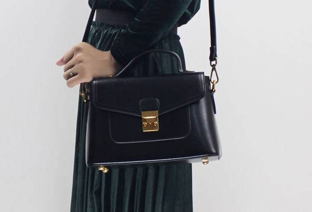 Genuine Leather Bag Handbag Purse Shoulder Bag for Women Leather Crossbody Bag Compact Elegance City Essential