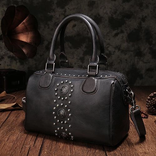 Brown Vintage Ladies Leather Rivet Boston Handbag Purse Red Shoulder Handbag for Women Elegant day-to-day accessory Beige Cream