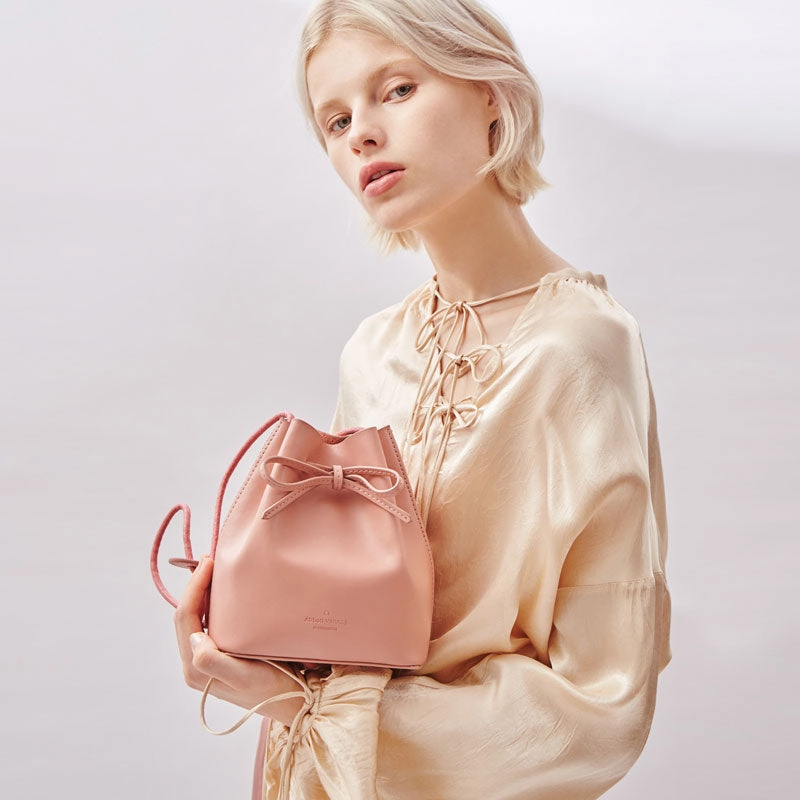 Sleek Utility Durable Texture Stylish Leather Pink Womens Bucket Purse Crossbody Bag Barrel Shoulder Bag for Women