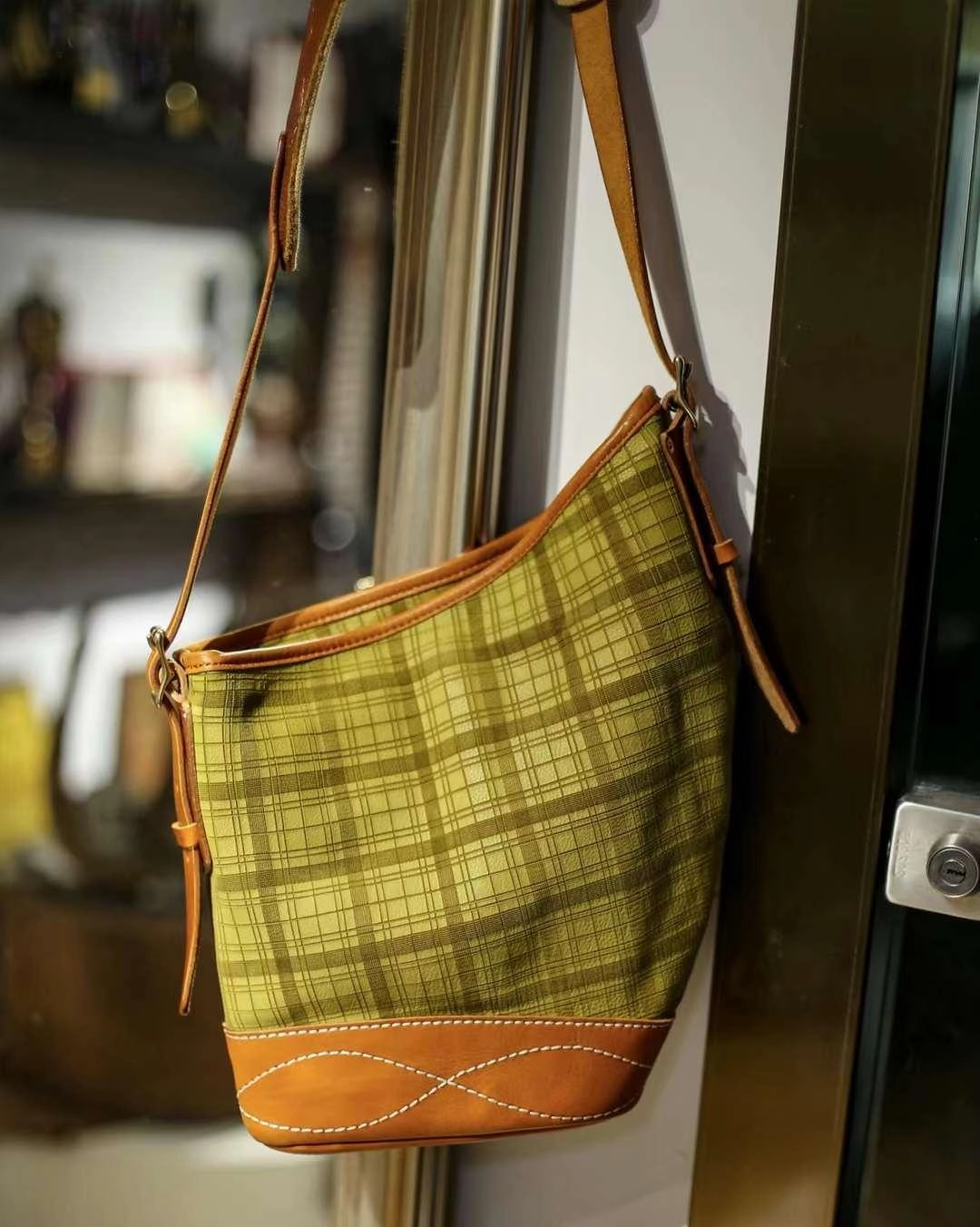 Soft and Delicate Feel Classic Plaid Crossbody Bucket Bag | Handcrafted Full Grain Leather Bag Comfortable Urban Style