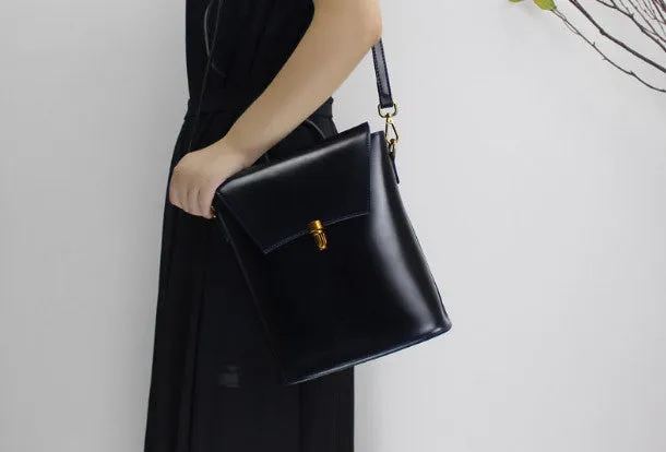 College Leather Backpacks for Women Shoulder bag for Women Neutral Tone Classic Style