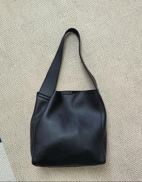 Minimalist Pebbled Cowhide Leather Bucket  Bag, Wide Shoulder Strap Bucket Bag Light Commuter Bag