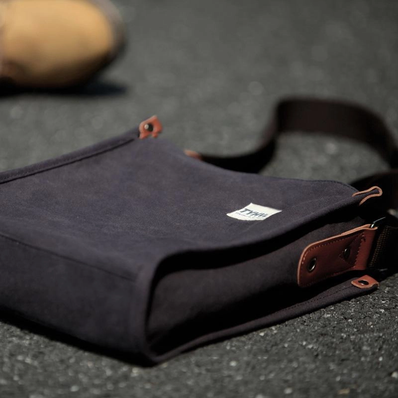 Cool Canvas Leather Mens Side Bag Black Vertical Shoulder Bag College Bag Messenger Bag for Men Casual Utility Urban Adventure