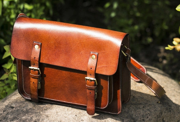 Outdoor Lifestyle Functional utility Handmade leather mens Messenger Bags School shoulder bags for Men