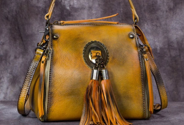 Womens Leather Handbag Vintage Tassel Crossbody Bag Shoulder Bag Purse For Women Casual Fashion Compact Utility