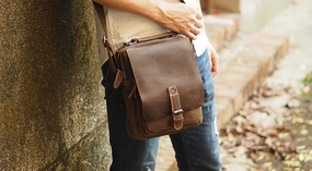 Cool Leather Mens Small Messenger Bag Side Bag Small Vintage Shoulder Bag for Men Durable Travel