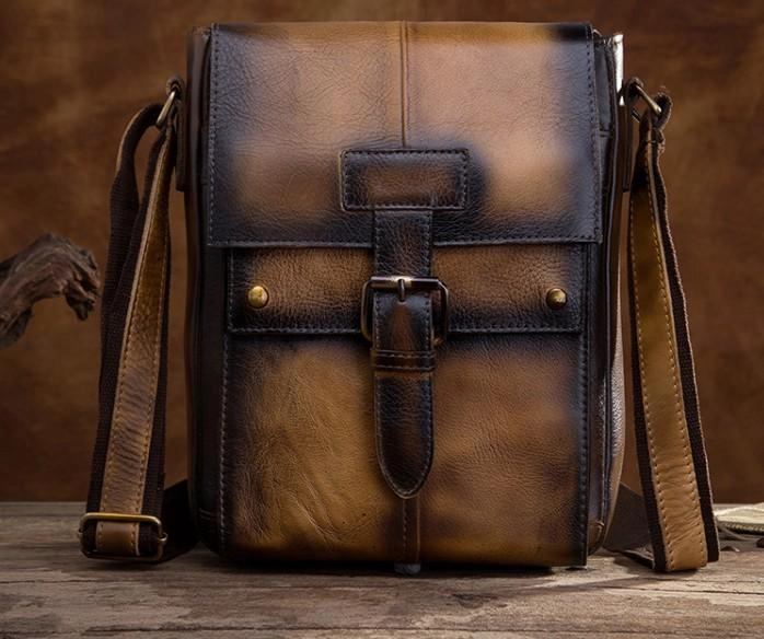 Urban Functionality Sustainable Choice Cool Retro Leather Mens Tablet Messenger Bag Small Side Bag Messenger Bag For Men