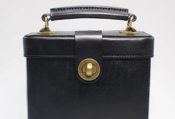 Classic Edge Design Proportion Cute Leather Womens Handbag Doctor Bag Purse Shoulder Bag for Women