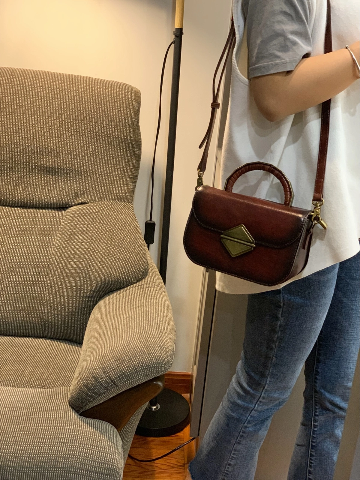 Everyday Function Women's Leather Small Red Satchel Handbag Shoulder Bag Fashion Small Red Leather Satchel Purse for Girls