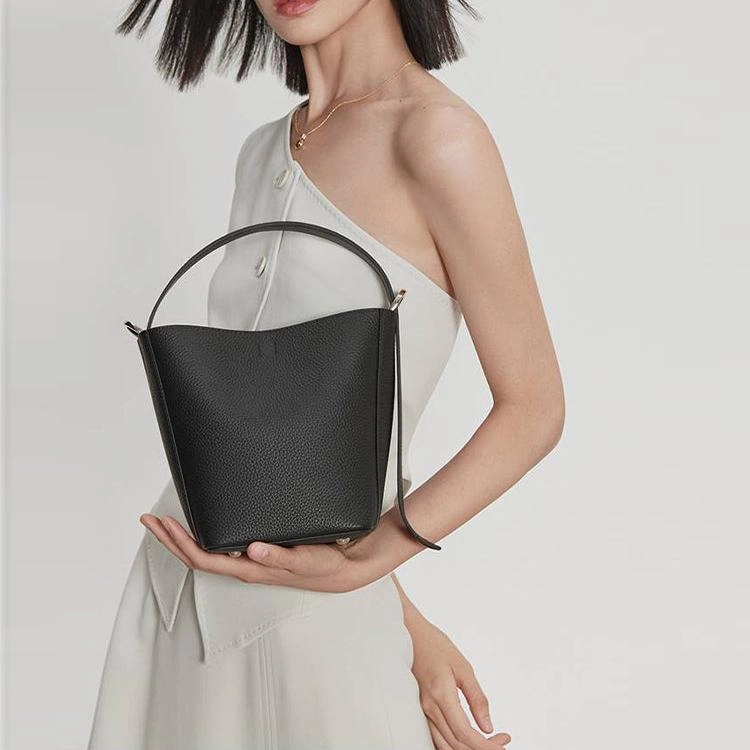 Versatile everyday tote White Leather Bucket Shoulder Bag Bucket Handbag Brown Cross Body Barrel Bag for Ladies