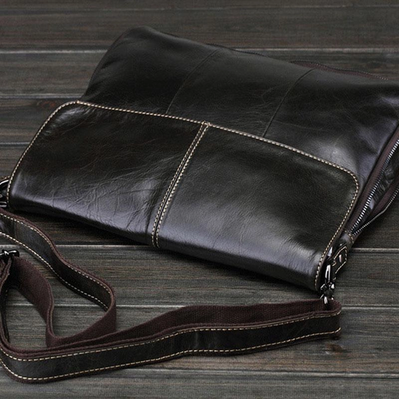 Outdoor companion Lightweight Material Cool Small Black Leather Mens Messenger Bag Shoulder Bag for Men