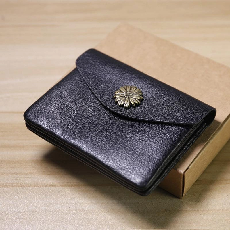 Handcrafted Minimalist leather slim wallet for women, Classic coin purse gift #5 Simple yet elegant case Classic Detail