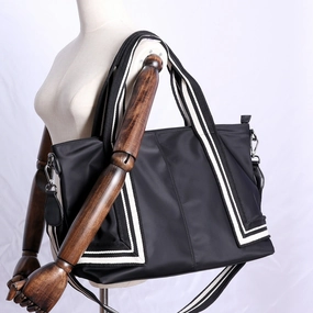 Nylon Tote Handbag Purse Womens Black Nylon Travel Shoulder Bag Nylon Tote Purse for Ladies Daily Wear Classic Look
