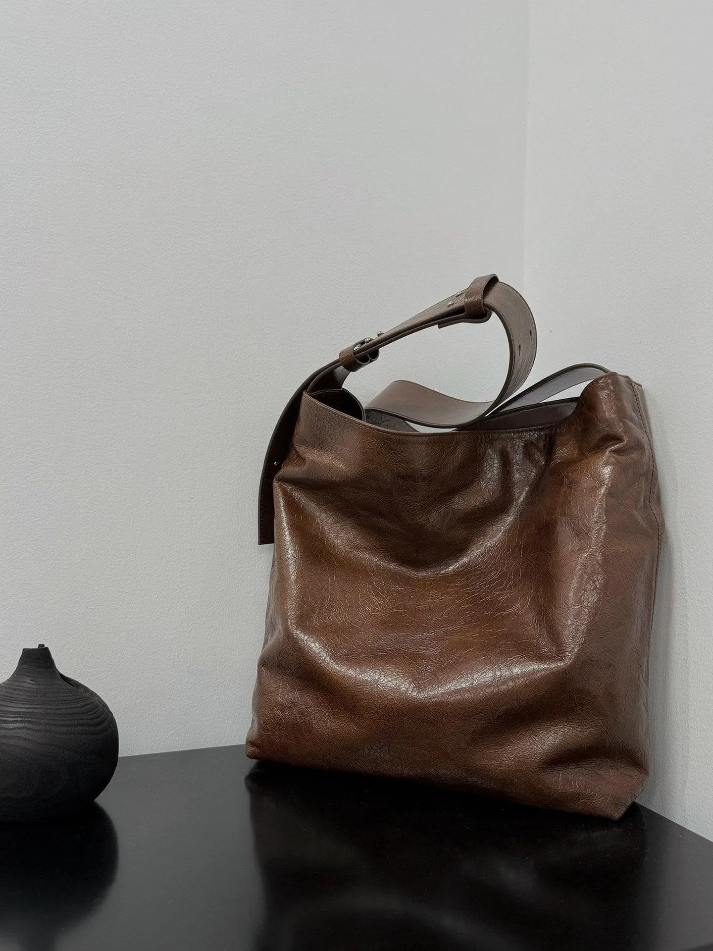 Soft Oil Wax Bucket Shoulder Bag | Minimalist Leather Large Tote Bag With Wide Strap Seasonal Fashion Versatile Wardrobe Item