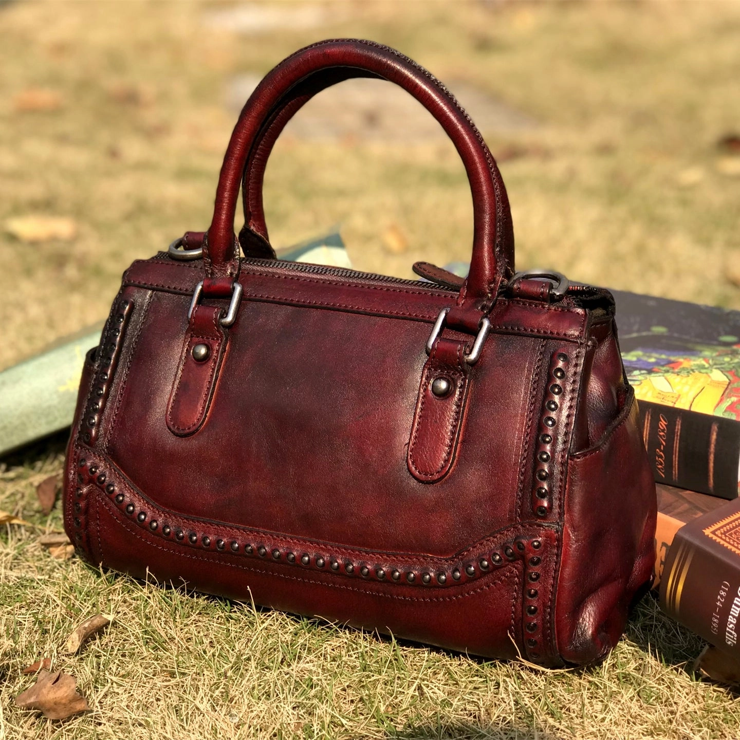 Smart Accessory Trendy Weekend Genuine Handmade Boston Bag Vintage Leather Rivet Biker Handbag Shoulder Bag Women Leather Purse