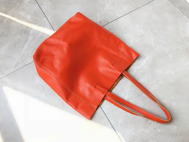 Fashion Womens Brown Leather Vertical Tote Bags Brown Shoulder Tote Bags Brown Handbags Tote For Women Sporty Look