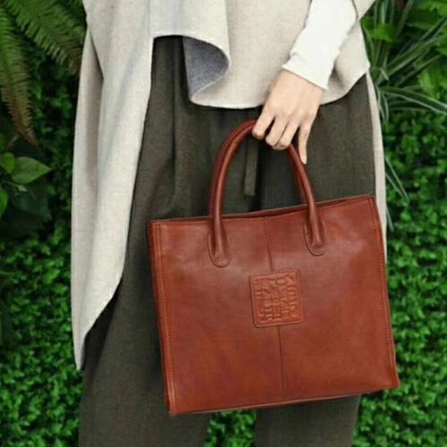 Chic Form Weekend Essential Red Brown Vintage Womens Leather Handbag Square Handbag Purse Side Bag for Ladies