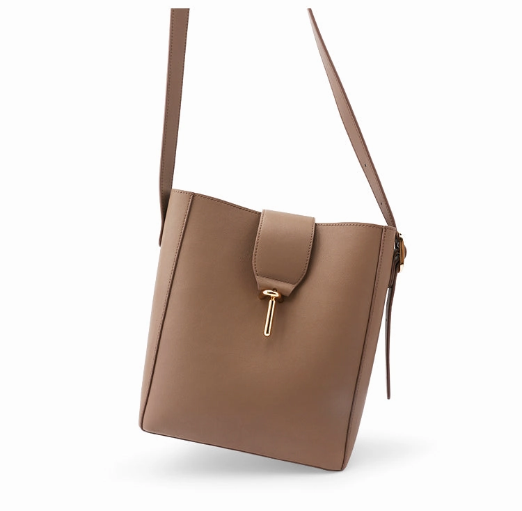 Cute LEATHER Fashion Bucket Bag WOMENs SHOULDER BAG Purses FOR WOMEN classic accessory Casual Outfit