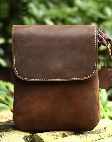 Light Carry Travel Essential Genuine Leather Mens Cool Messenger Bag iPad Bag Chest Bag Bike Bag Cycling Evelope Cluth Bag For Men