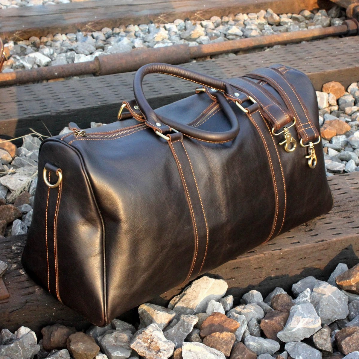 Strong Base Genuine Leather Mens Cool Weekender Bag Travel Bag Duffle Bags Overnight Bag Holdall Bag for men