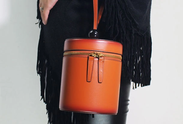 Lightweight Carry Genuine Leather round circle clutch purse handbag Wristlet bag for women leather