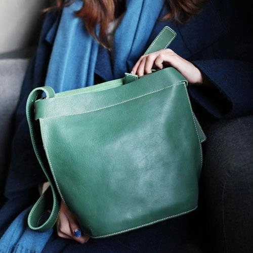 Green Womens Leather Bucket Side Bag Madewell Bucket Shoulder Bag Large Bucket Bag for Ladies Casual accessory Urban Outfit