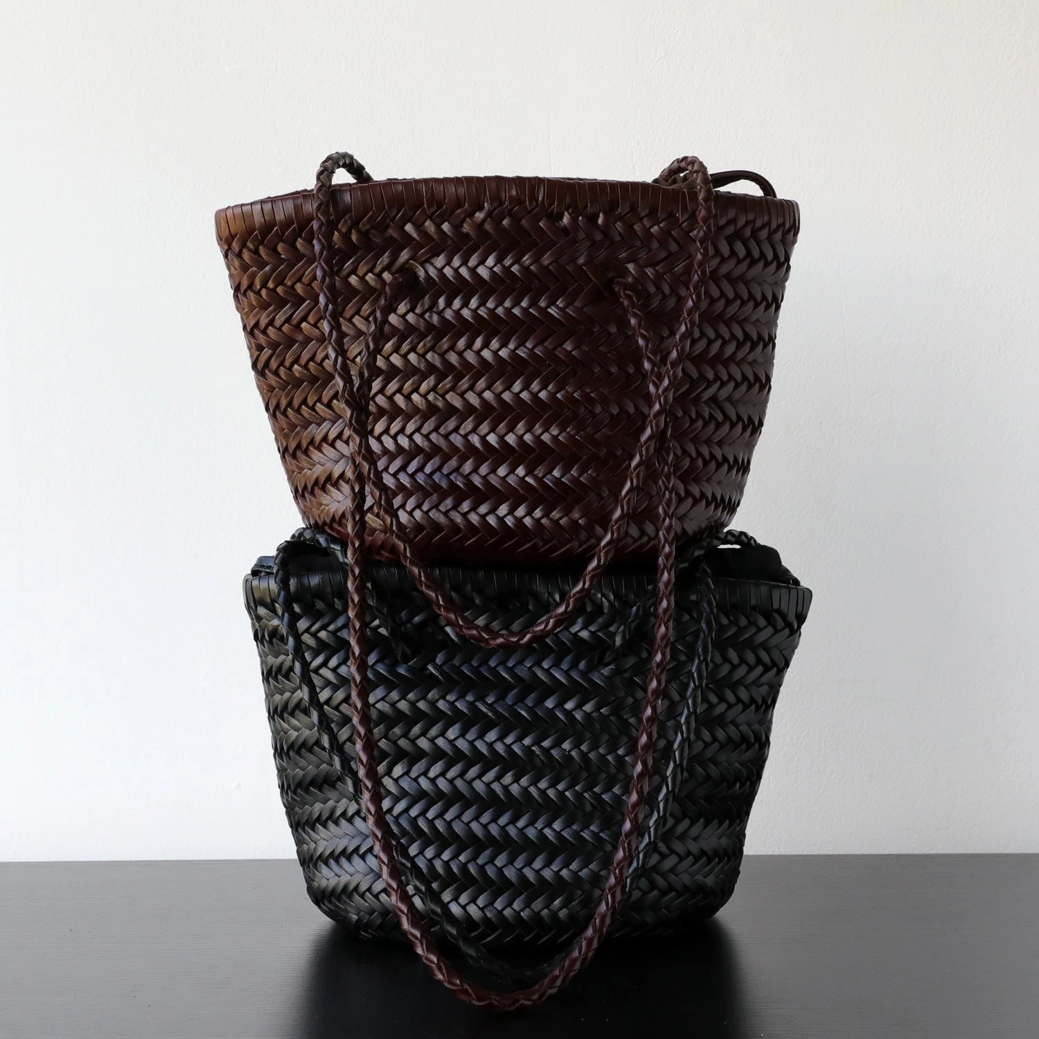 Hand-Woven Cowhide Leather Bucket Bag | Women's Braided Drawstring Basket Purse Stylish Daywear Accessory Compact Shoulder Fit