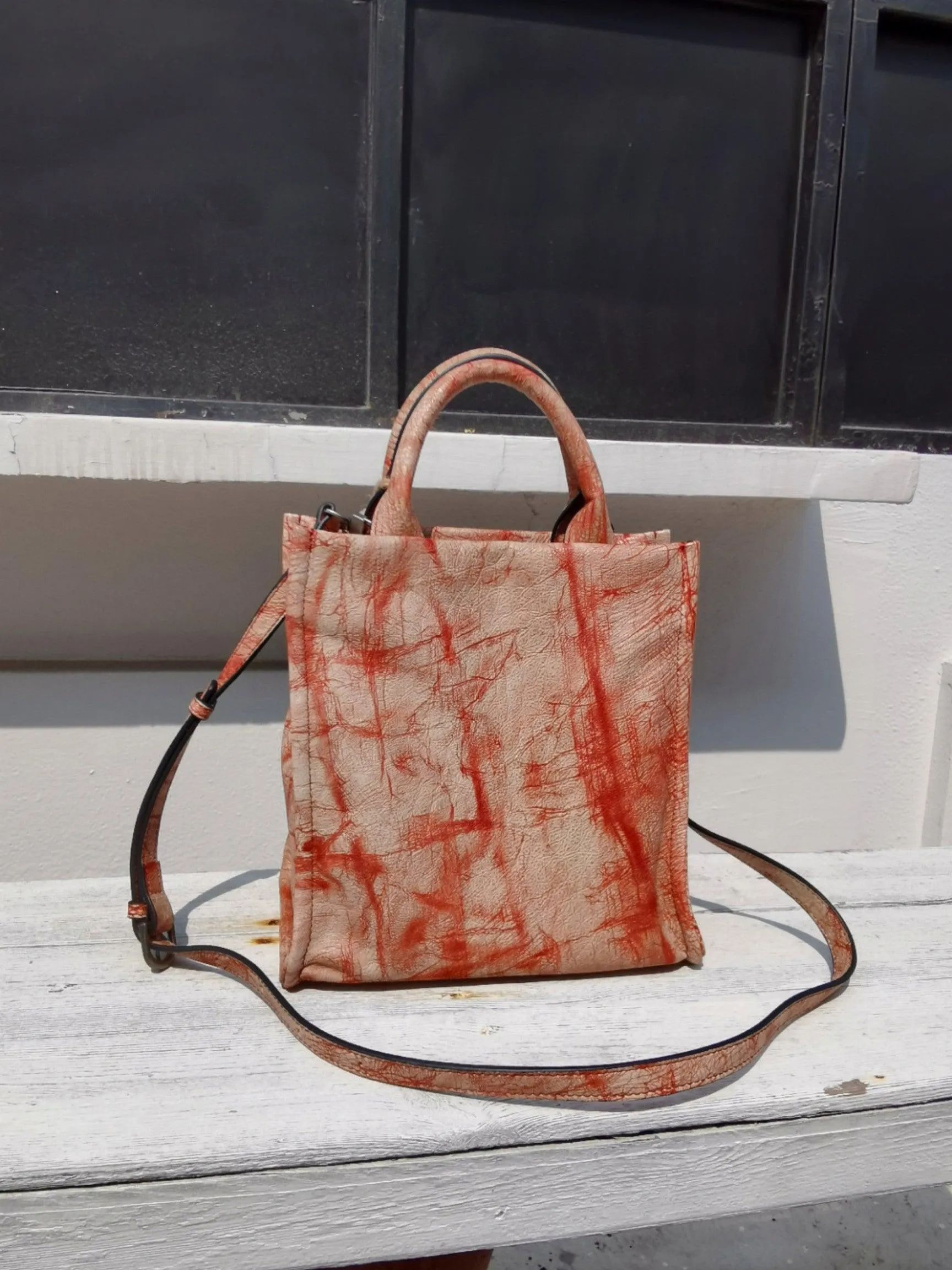 Minimal Aesthetic Urban Outfit Handcrafted Luxurious Italian Full Grain Leather Shoulder Bag Collection