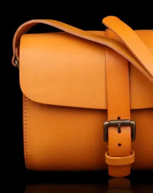 Handmade Leather shoulder bags small leather school crossbody bag for women Water Resistant Smart Function