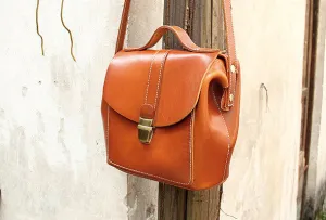 Handmade vintage leather messenger crossbody Shoulder Bag for girl women lady City Travel