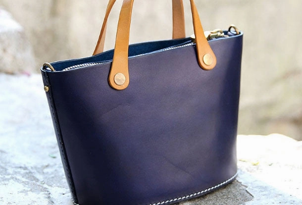 Handmade Leather Bucket Bag Purse Bucket Handbags Shoulder Bag for Women Versatile Style Functional Handbag