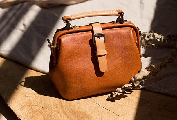 Handmade Leather doctor bag for women leather shoulder doctor bag crossbody bag Casual accessory Compact Form