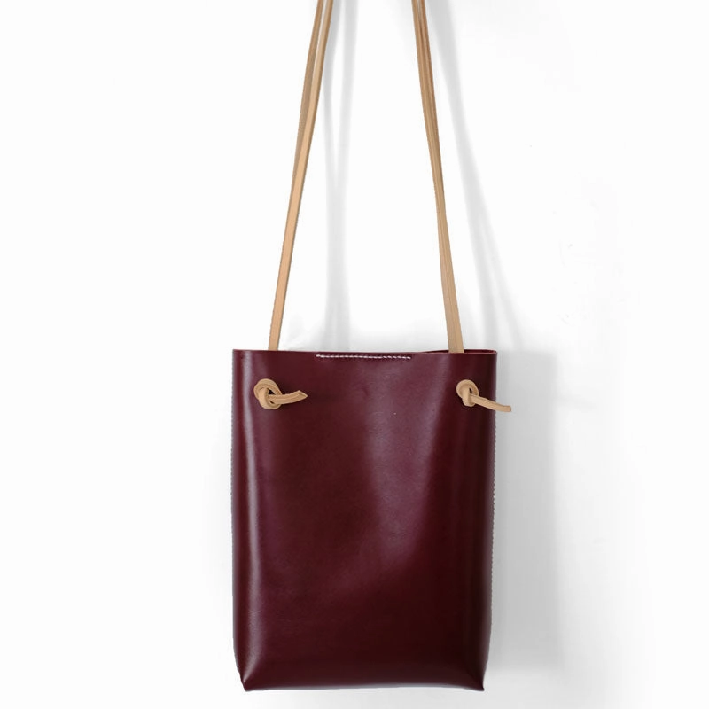 Handmade Leather Long Strap Womens Bucket Tote Purse Shoulder Tote Bag for Women Classic Design Everyday Fashion