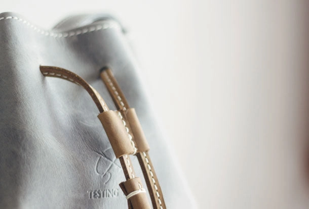 Handmade leather purse bucket phone bag shoulder bag cossbody bag purse women Compact Feature