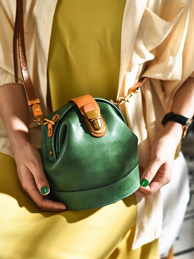 Handmade Womens Green Leather Doctor Bucket Shoulder Purses Green Doctor Crossbody Purse for Women Everyday Fashion Choice Elegant Minimal Look