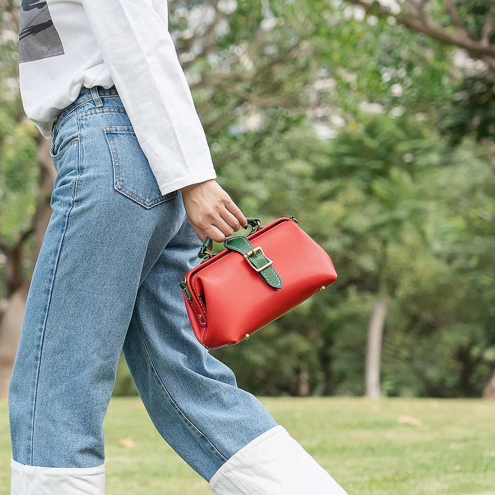 Handmade Womens Red Green Leather Doctor Handbag Side Purse Small Doctor Purse for Women Luxurious evening bag Functional Layout