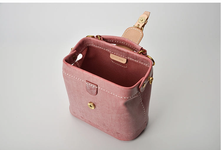 Handmade Womens Rose Leather Small doctor Purse Rose shoulder doctor bags for women Light Function
