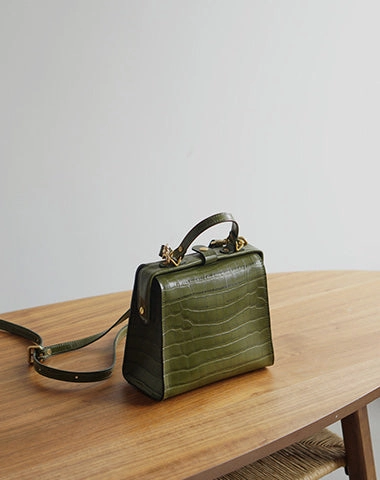 Minimal Form Style Performance Handmade Womens Stylish Square Light Green Leather Doctor Handbag Side Purse Doctor Purse for Women