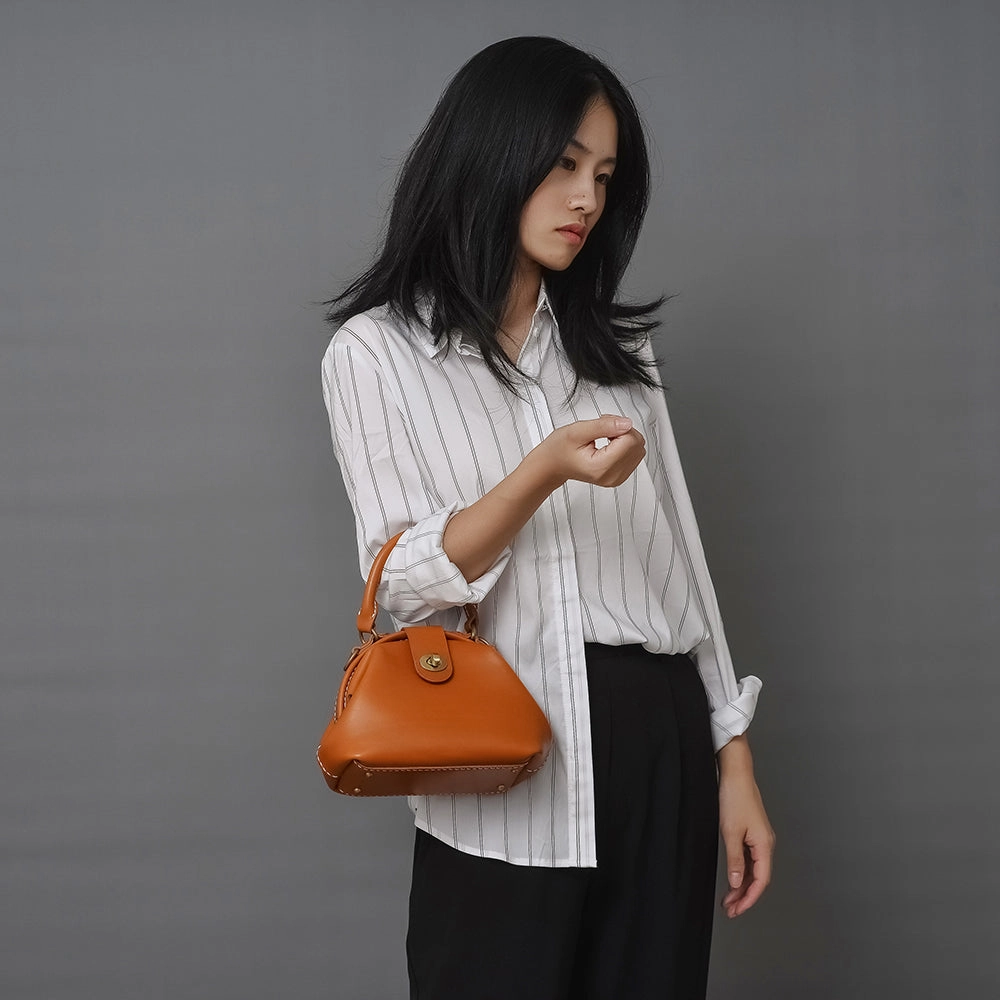 Weekend Wear Trendy Appeal Handmade Womens Tan Leather Mini Doctor Handbag Purse Tan Shoulder Doctor Bags for Women