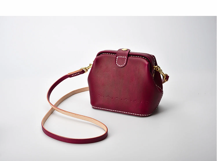 Handmade Womens Tan Leather Small doctor Purse shoulder doctor bags for women Stylish Everyday