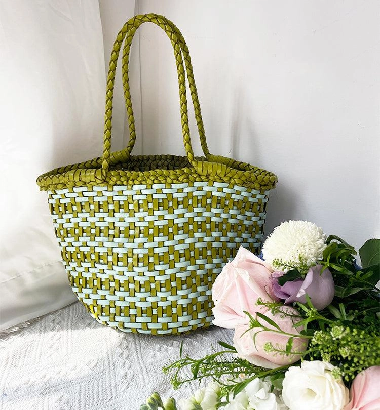 Simple Elegant Design Trendy Modern Look Handwoven Cowhide Leather Bucket Bag, Vintage Two-tone Woven Cowhide Handbag, French-Style Basket Bag, Handmade Shoulder Bag for Women