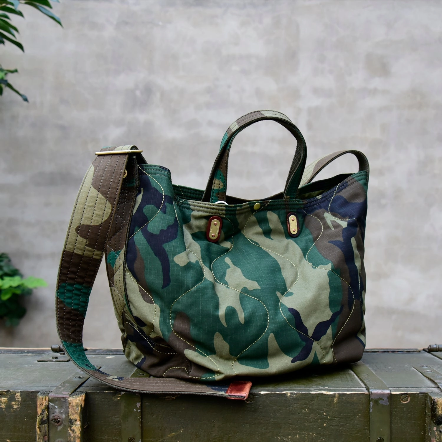 Mens Camouflage Tote Camouflage Tote Handbag Camouflage Messenger Bag for Men Functional utility