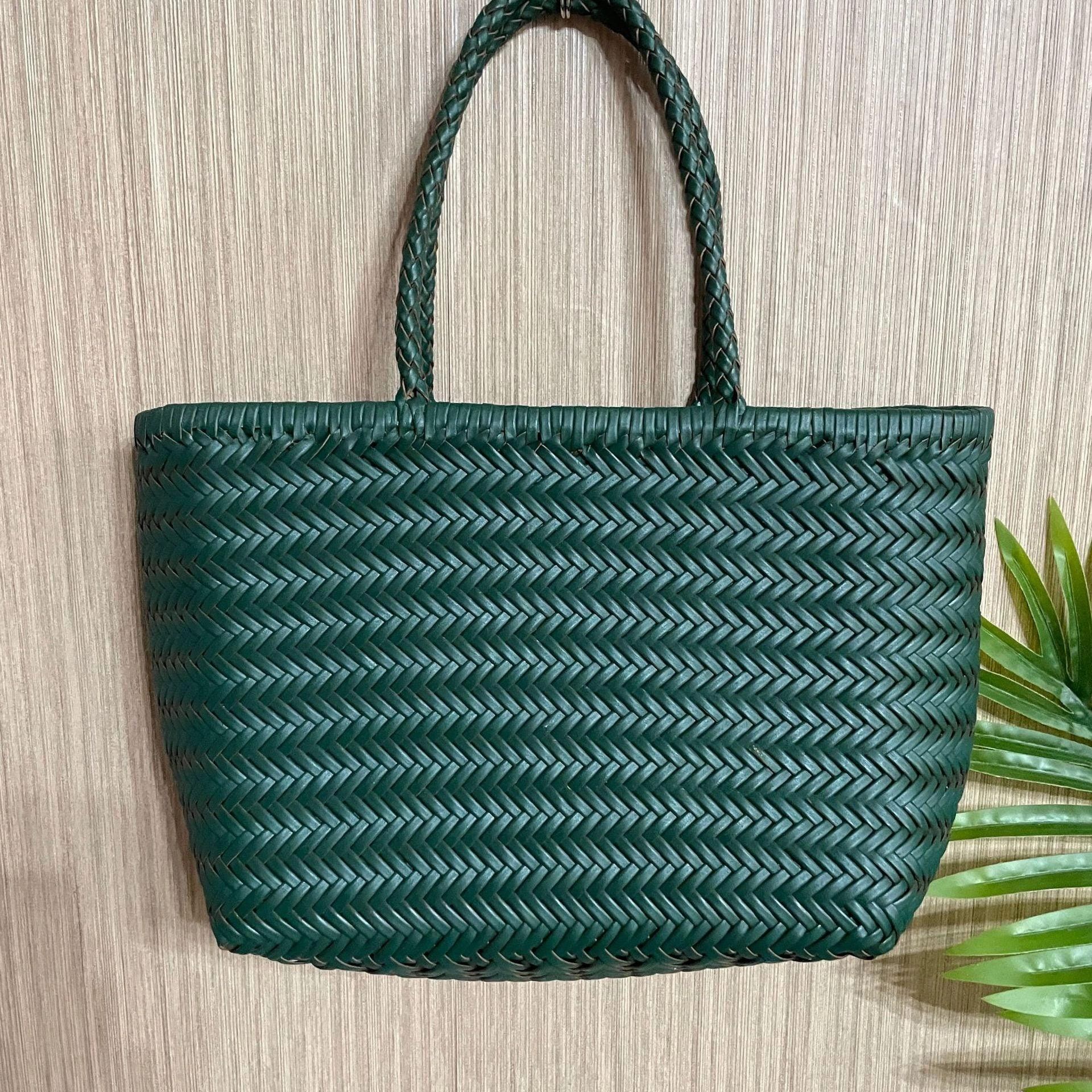 Leather Handbag Genuine Leather Bag Woven Leather Handbag | Hand Woven Triple Jump Bamboo Style Ladies Hobo Holiday Bag, Weekend Basket Bag Sleek and Durable Versatile Bag