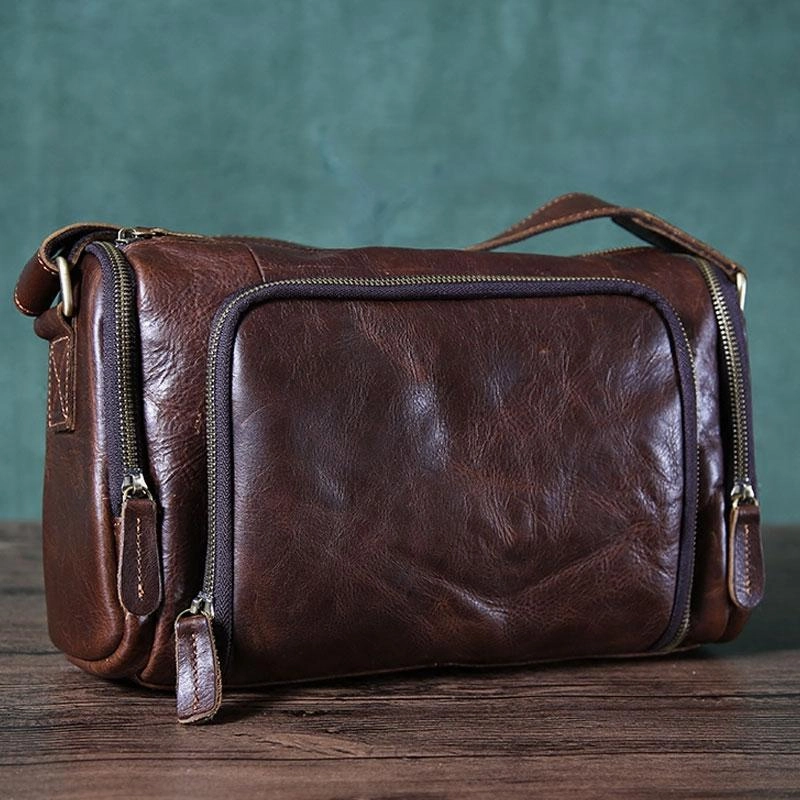 Leather Mens Cool Shoulder Bag Barrel Bag Messenger Bag for men Stylish Carry Minimalist Reliability