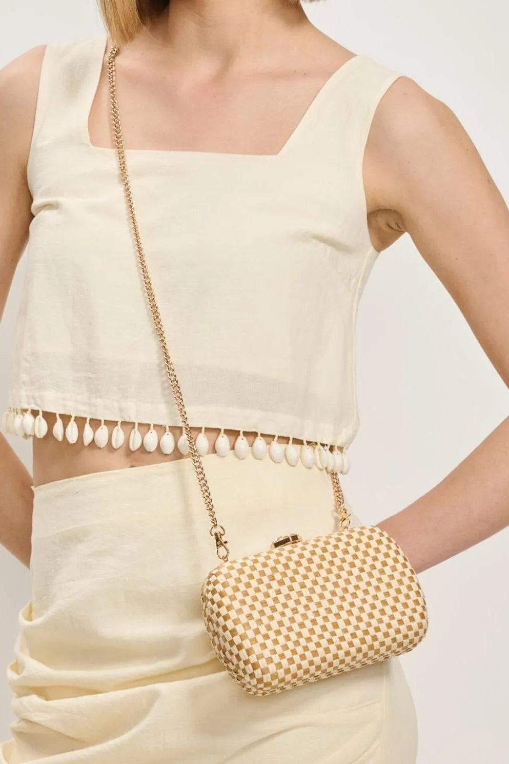 Weekend Travel 36269ML Roxie Straw Clutch With Chain Strap