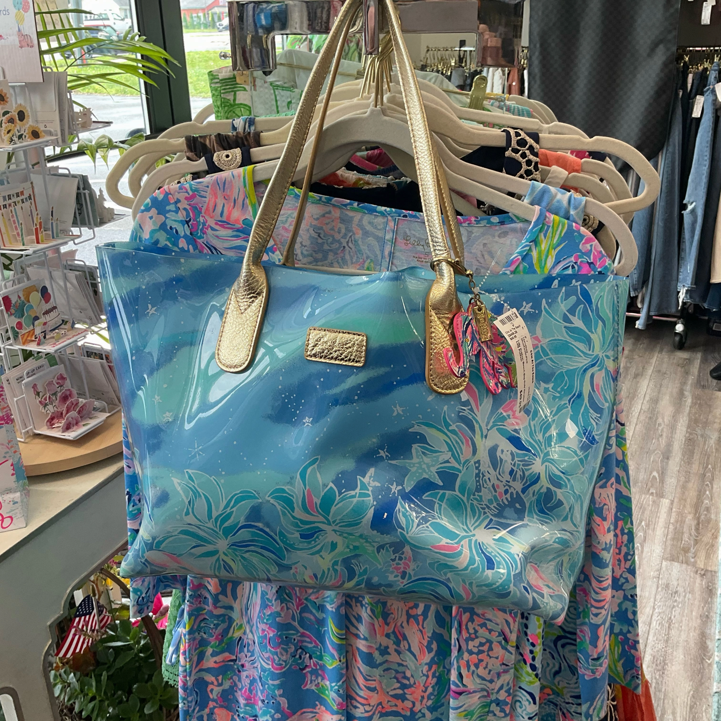 Lilly Pulitzer Handbag Urban practicality Dynamic Edge