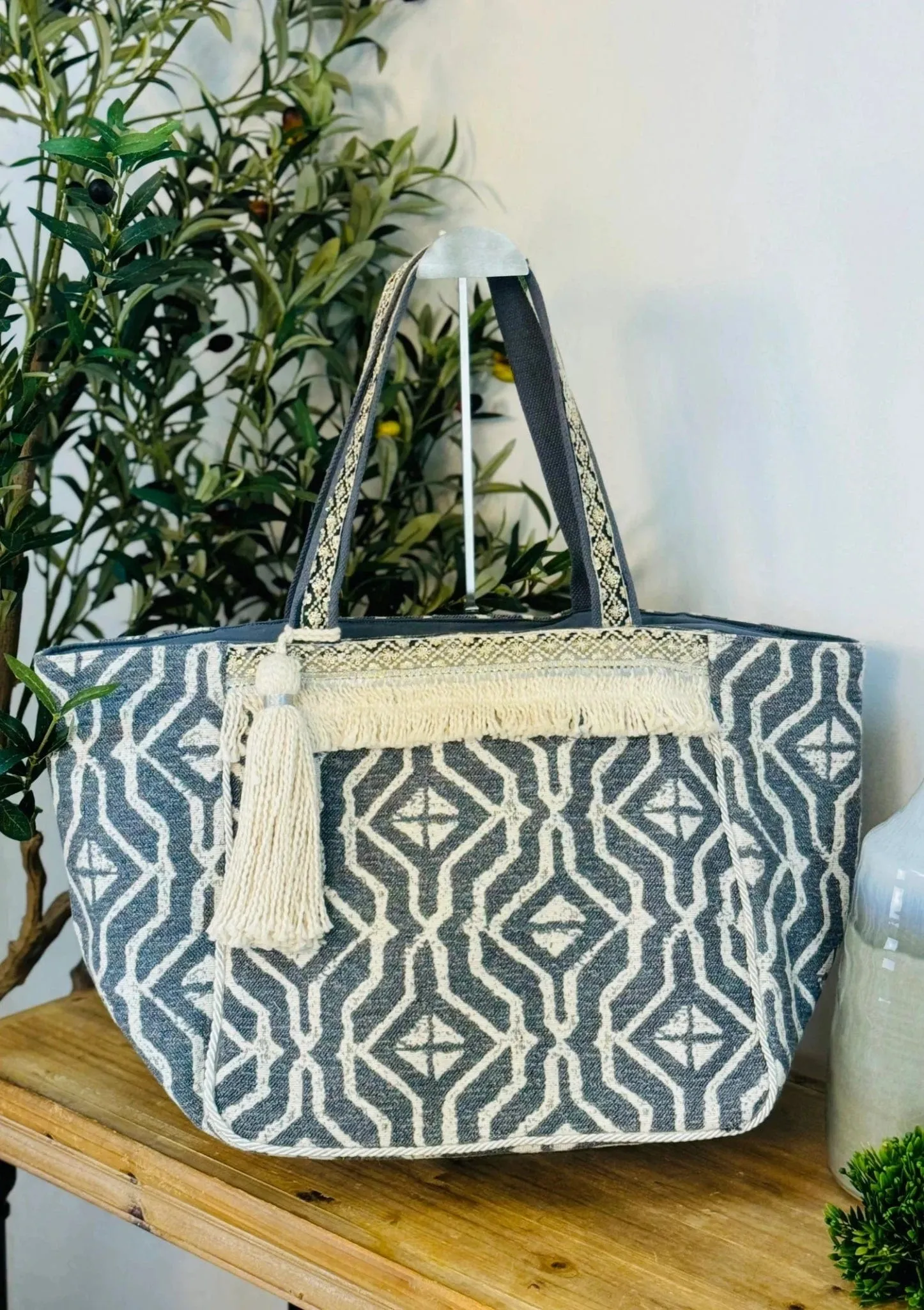 M2159 Rue Printed Cotton Tote w/ Fringe Comfort Journey Elegant Touch