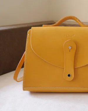 Handmade leather crossbody Satchel School messenger Shoulder Bag for women Classic Outfit