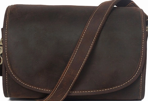 Vintage Leather Saddle Messenger Bag Mens Side Bag Postman Bag For Men Practical Functionality